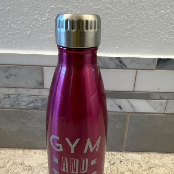 Gym and Tonic Insulated water Bottle - Picture 2 of 7